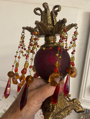 Vtg Hollywood Regency, brass, red & amber beaded prisms candlestick holders - Picture 11 of 13