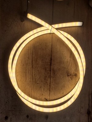 Philips Hue Play Gradient LED Lightstrip für TV 65'' gebraucht Top Zustand