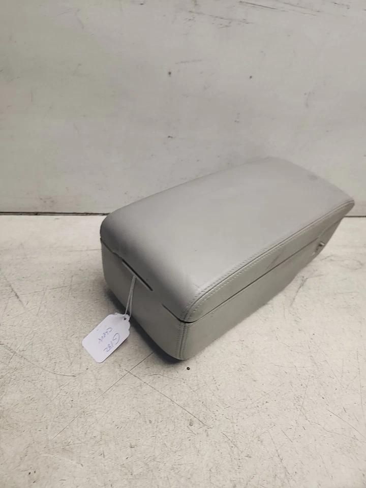 1992-1996 CAPRICE ROADMASTER IMPALA CADILLAC LEATHER CENTER CONSOLE ARMREST G182 - Image 2 of 4