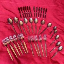 HUGE JOB LOT OF 1970s RETRO, SPRING ROSE DESIGN CUTLERY SET BY REGENCY