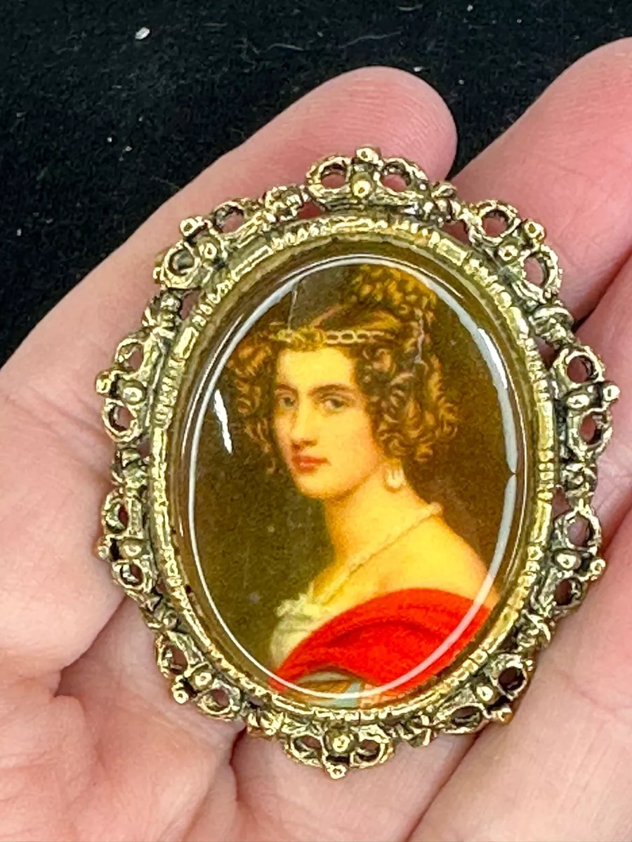 Hand on sale painted brooch