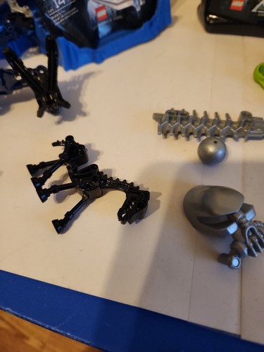 Lego Bionicle Mistika Gavla Konvolut - Masken, Waffen, diverse Teile Hüllen Anleitungen - Bild 5 von 12