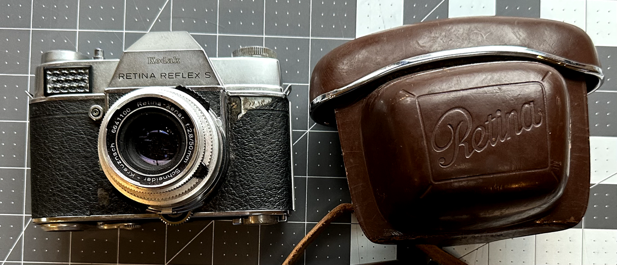 VTG Kodak Retina Reflex S Camera w/50mm f2.8 Xenar Lens W/ Case