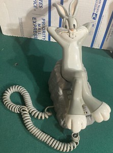 " BUGS BUNNY " Vintage Toshiba Telephone BUGS BUNNY Push Button Corded Telephone