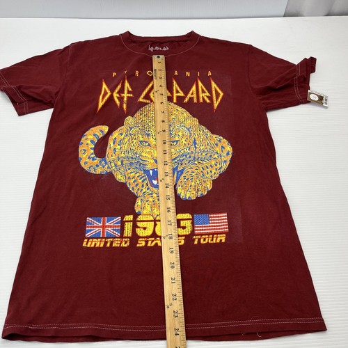 Nueva Camiseta Retro Def Leppard 1983 Gira Estados Unidos Pyromania Talla Mediana Rock - Imagen 8 de 12