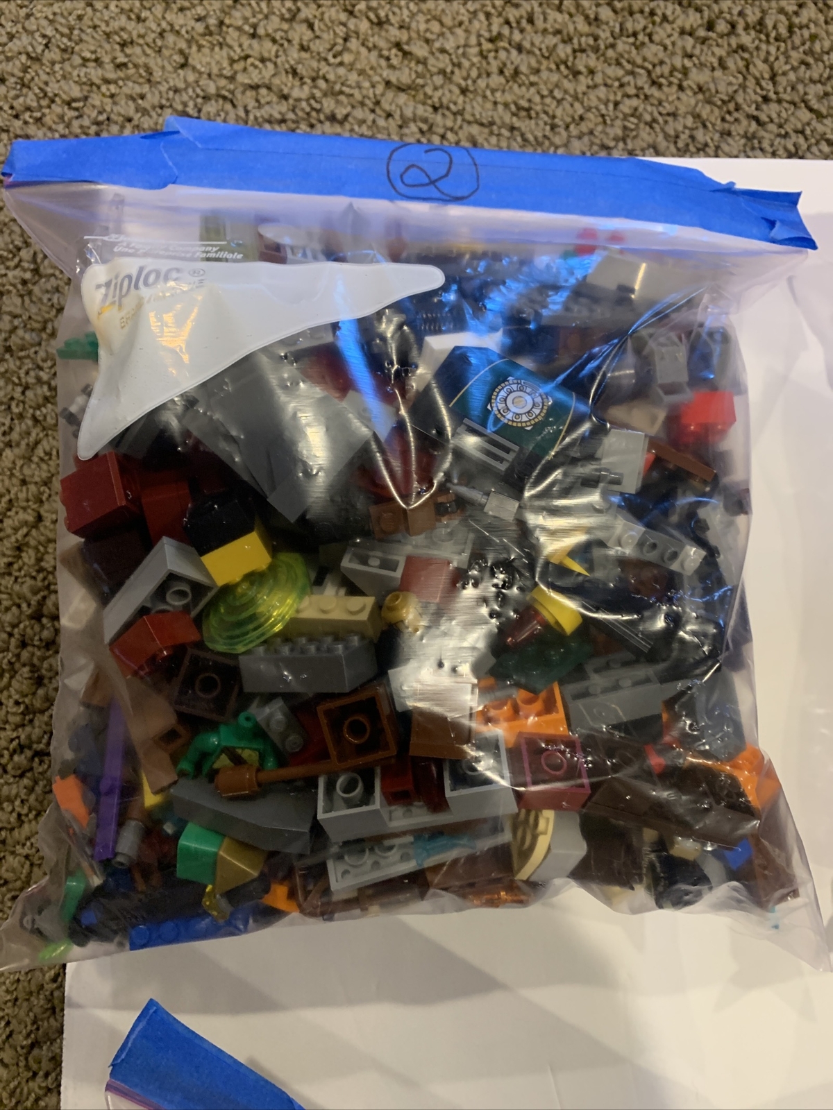 Bulk Gallon Sized Bag of Legos. PRICE IS PER BAG. Random Legos In Each