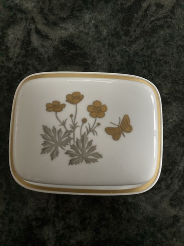 Vintage Royal Copenhagen Danish Buttercup Covered Butter Dish - Picture 3 of 7