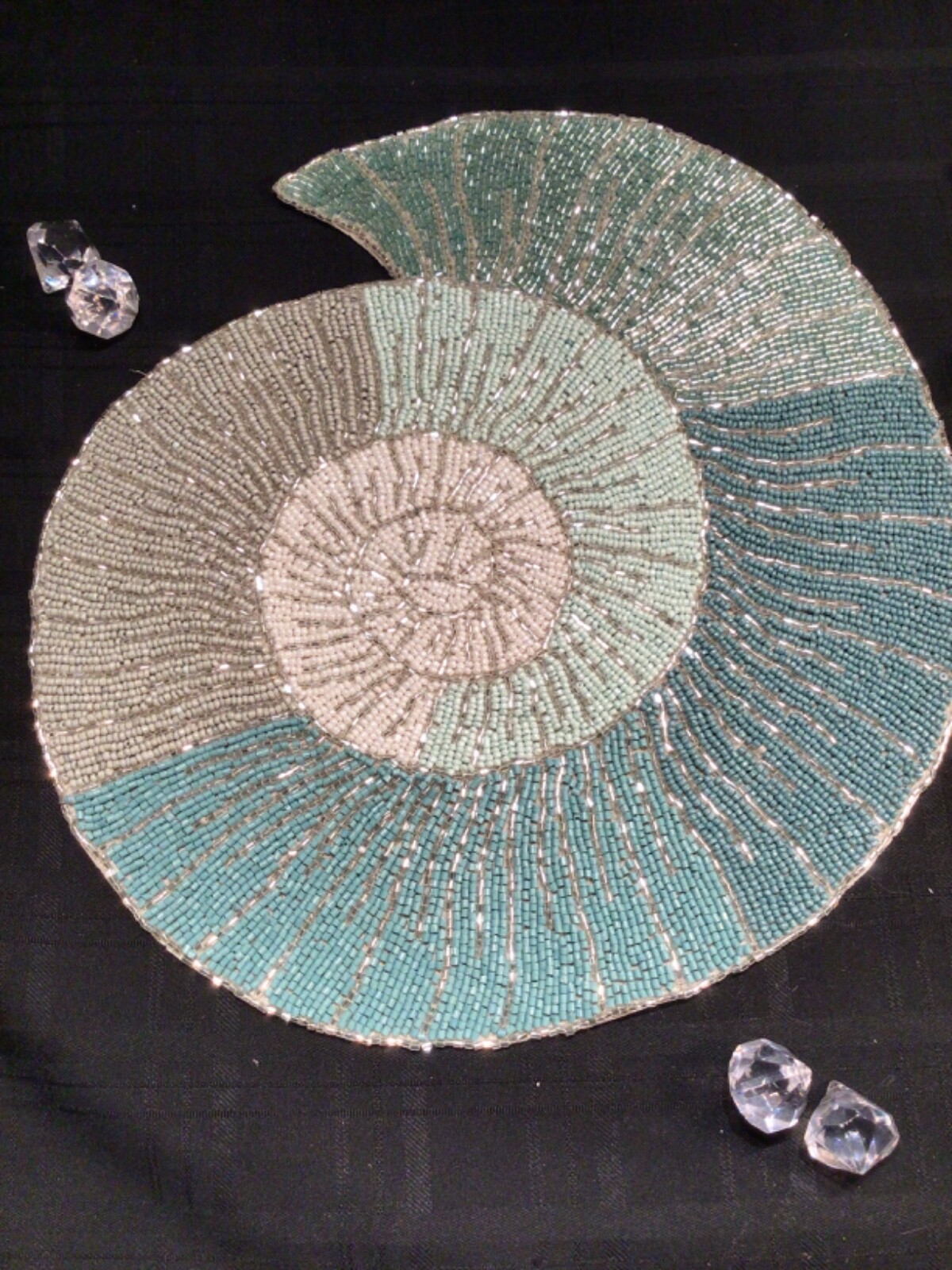 COASTAL COLLECTION Beaded Placemats 2 PC Set Nautilus shell Table