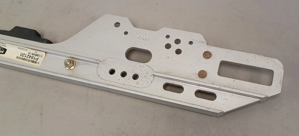 Carril de deslizamiento derecho Polaris IQ 440 2005 121 Foto 2 de 4