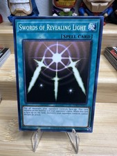 Espadas de Luz Reveladora YGLD-ENC25 Mazos Legendarios II