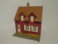 JOUEF  Maison de village en brique rouge  Monter Réf:198200