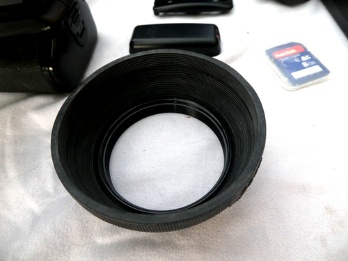 Pacchetto reflex digitali Canon EOS 1000D 18-55 + 55-250 + filtri obiettivi 10-22 mm - Foto 15 di 24