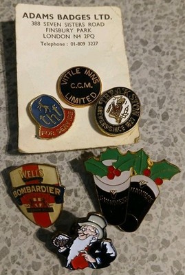 6 x Brauerei Ale Emaille Pin Anstecker Guinness Theakston Bombardier Youngers etc.