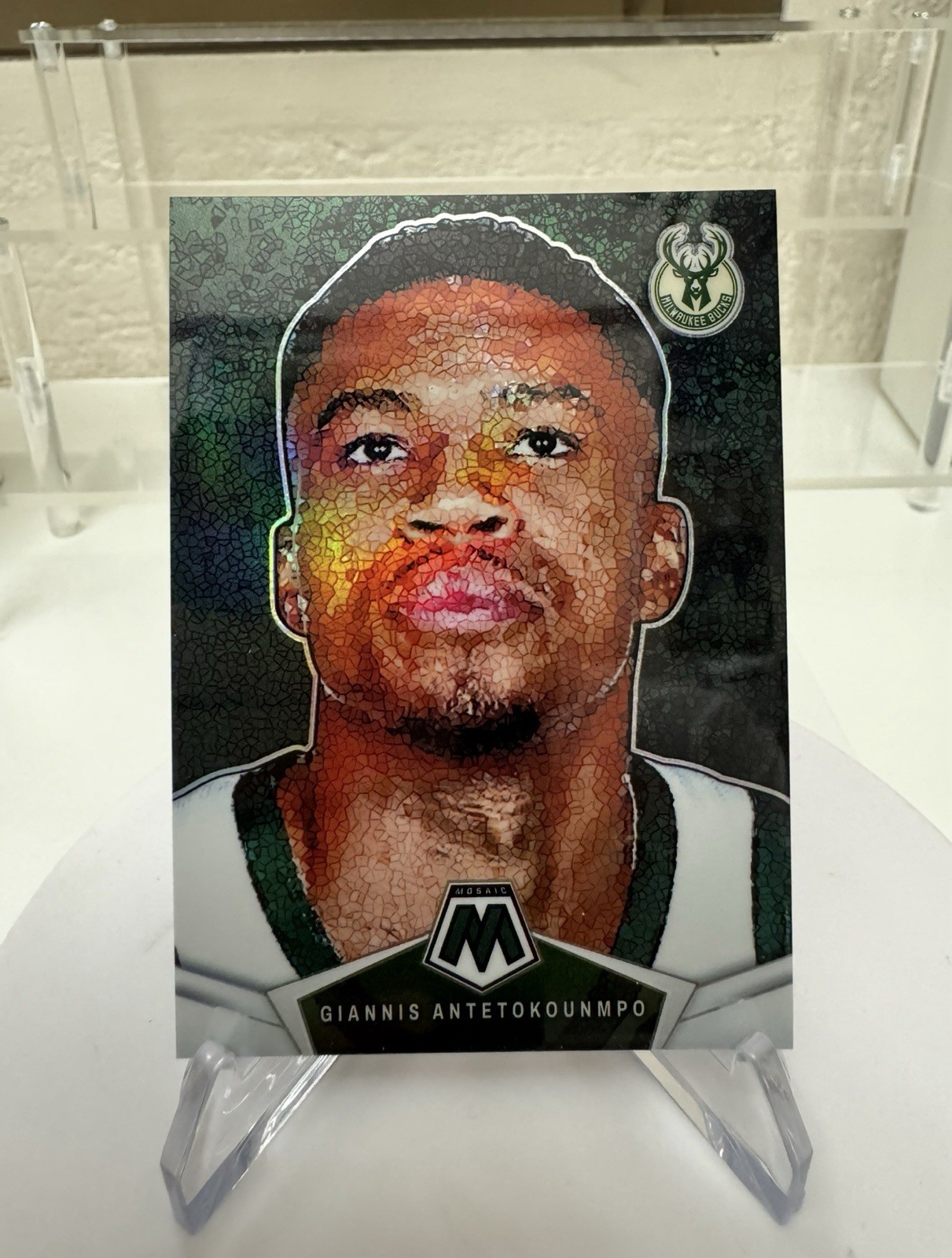 2023-24 Panini Mosaic Giannis Antetokounmpo #6 Micro Mosaic Case Hit SSP