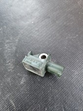 Mercedes W212 W204 W207 W218 Crashsensor Aufprallsensor A1729056000 vorn Mercedes W212 W204 W207 W218 Crashsensor Aufprallsensor A1729056000 vorn