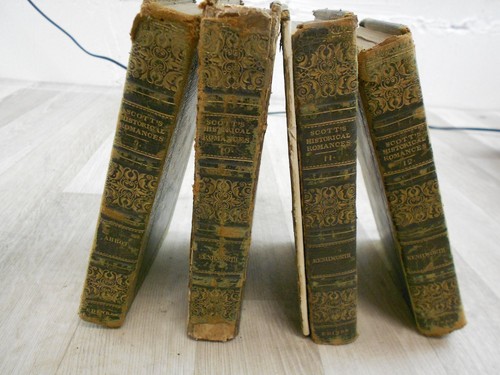 Scott's Historical Romances Leather Bound Collection 1822 9-12 - Picture 3 of 8