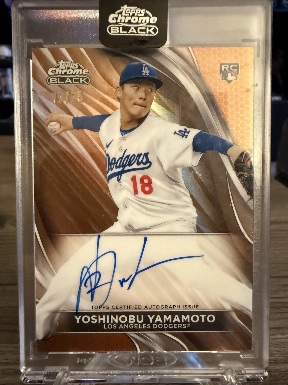 2024 Topps Chrome Black-Yoshinobu Yamamoto Orange Refractor Auto/25 Dodgers RC