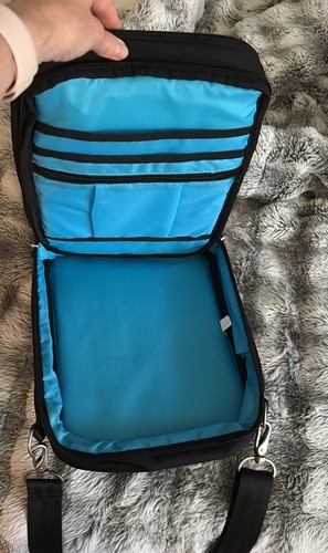 SOL Black Tablet Messenger Bag - 第 2/4 張圖片