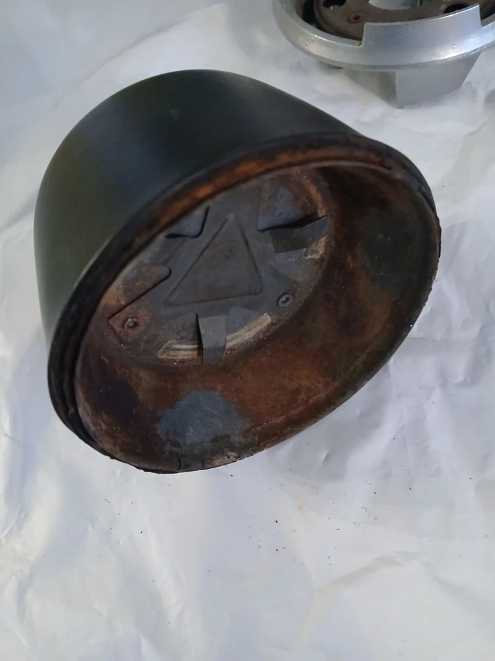 MOPAR 1968-69 MADERA VOLANTE BOCINA ALMOHADILLA RETENEDOR INTERRUPTOR CARGADOR SUPERBEE Foto 3 de 4