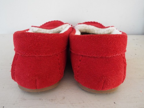 Lands' End Suede Moccasin Red Slippers Youth Size 4 - Picture 8 of 10