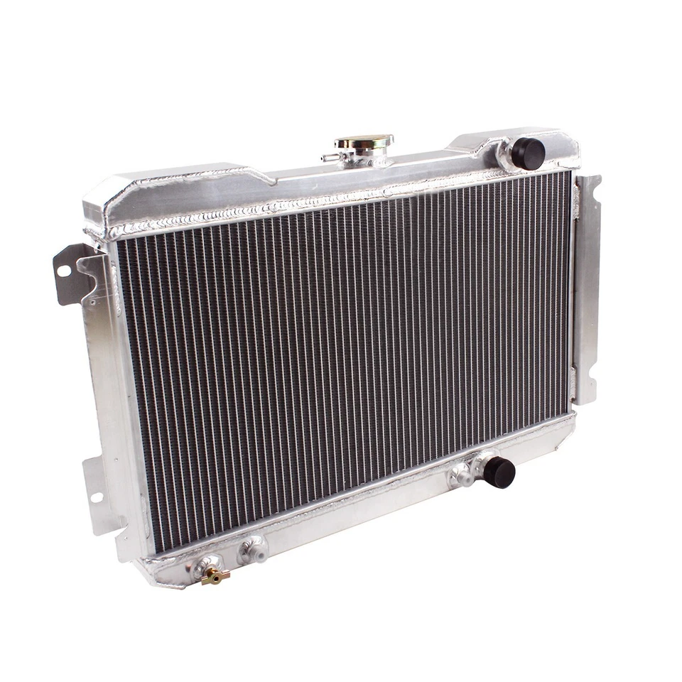 Radiador de aluminio de 3 filas para camioneta Nissan Datsun 720 1983 1984 1985 1986 2,4 L L4 Foto 4 de 4
