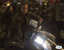 Matt Damon The Bourne Identity Autographed Signed 8x10 Photo ACOA 2020-10