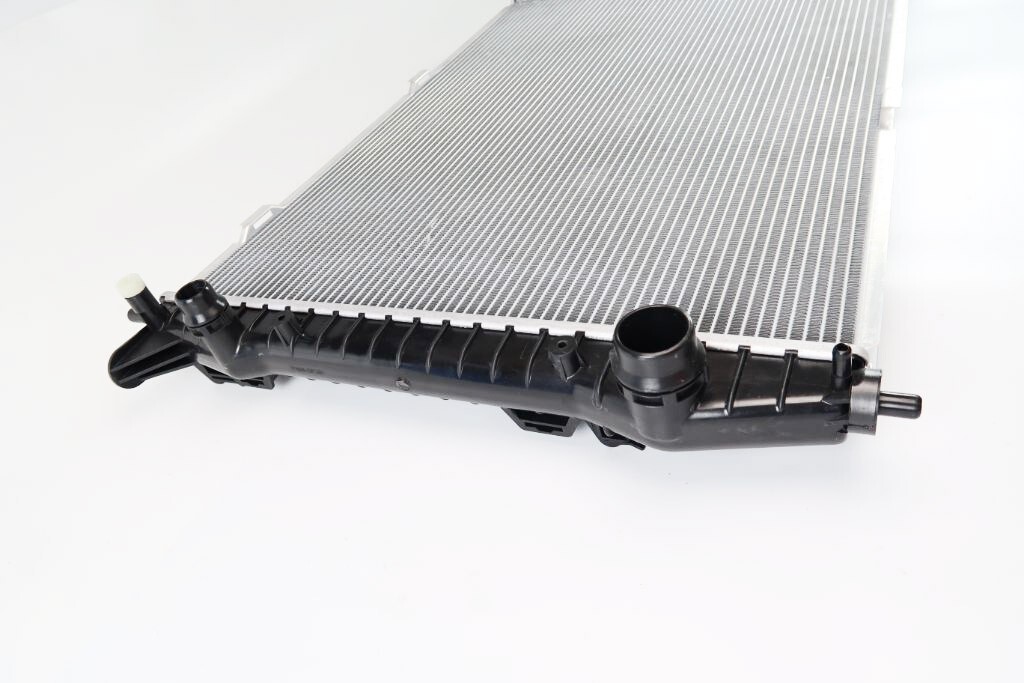 Bentley Continental Flying Spur GT GTC V8 water coolant radiator 1175