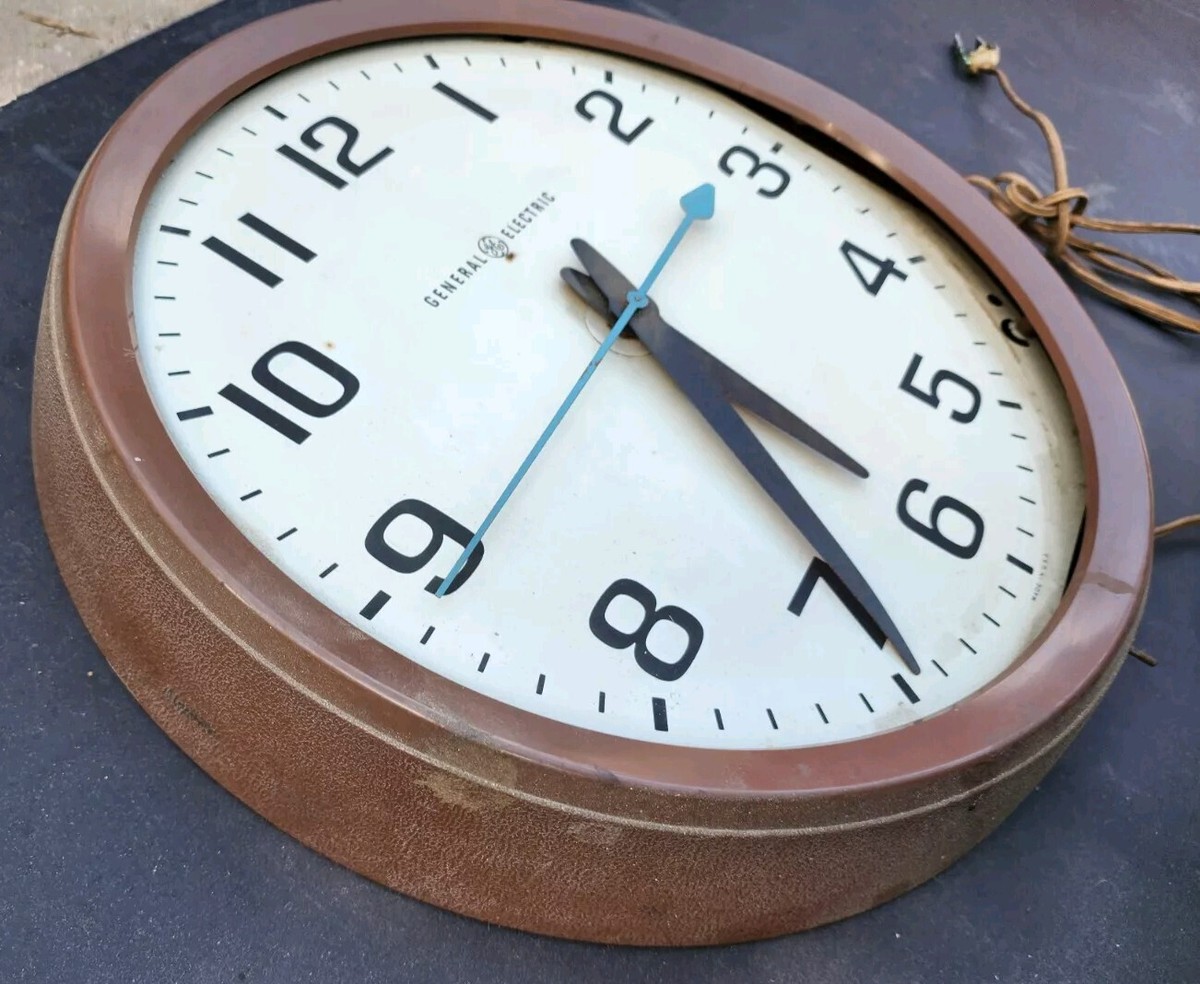 掛け時計アンティーク　USA  Telechron Telechron Wall Clock, Retro Mid Century off White, Art Deco Style