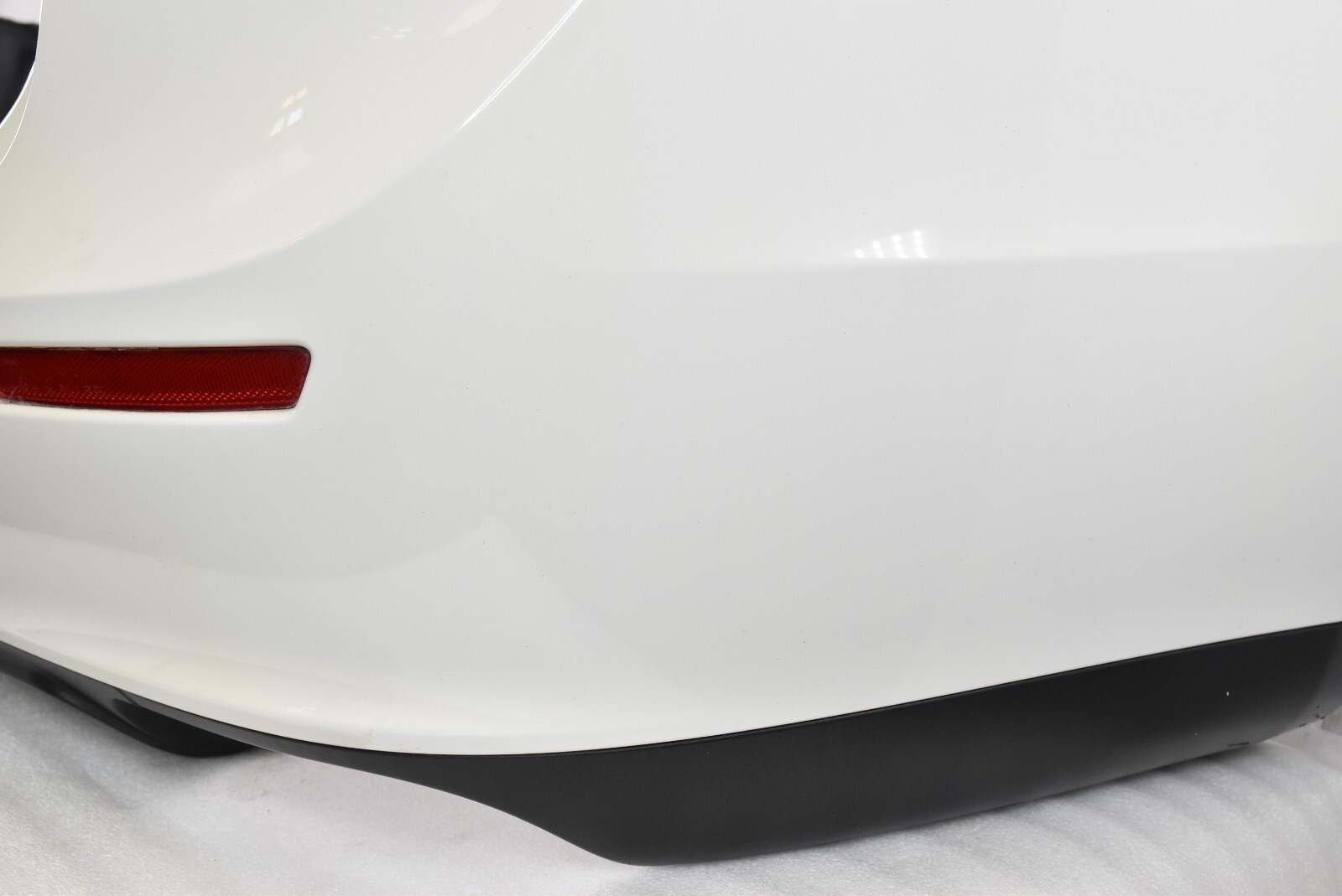 🚀 2014 - 2019 MASERATI GHIBLI M157 REAR BUMPER COVER WHITE OEM