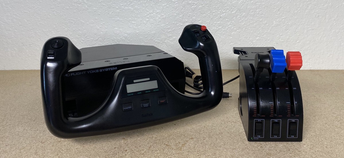 Logitech Saitek Pro Flight Yoke System Throttle - Black Logitech Saitek Pro Flight Yoke System Throttle - Black