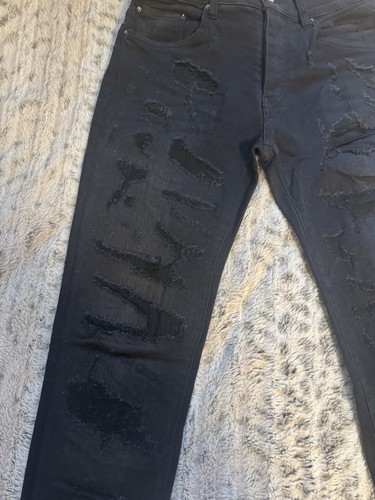 Size 30 - Authentic Amiri Jeans Distressed Thrasher - Picture 2 of 9
