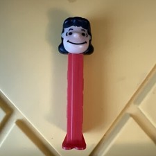 Lucy Pez From Peanuts Rate Red Base