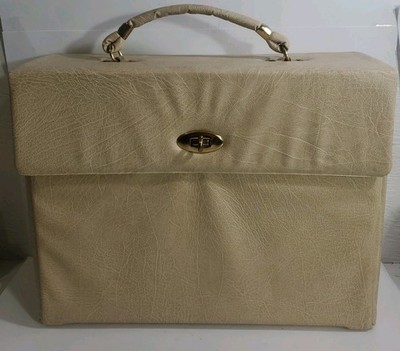 Vintage Vinyl Beige Overnight Makeup Briefcase with Handle Turnlock 14x11 ''   S
