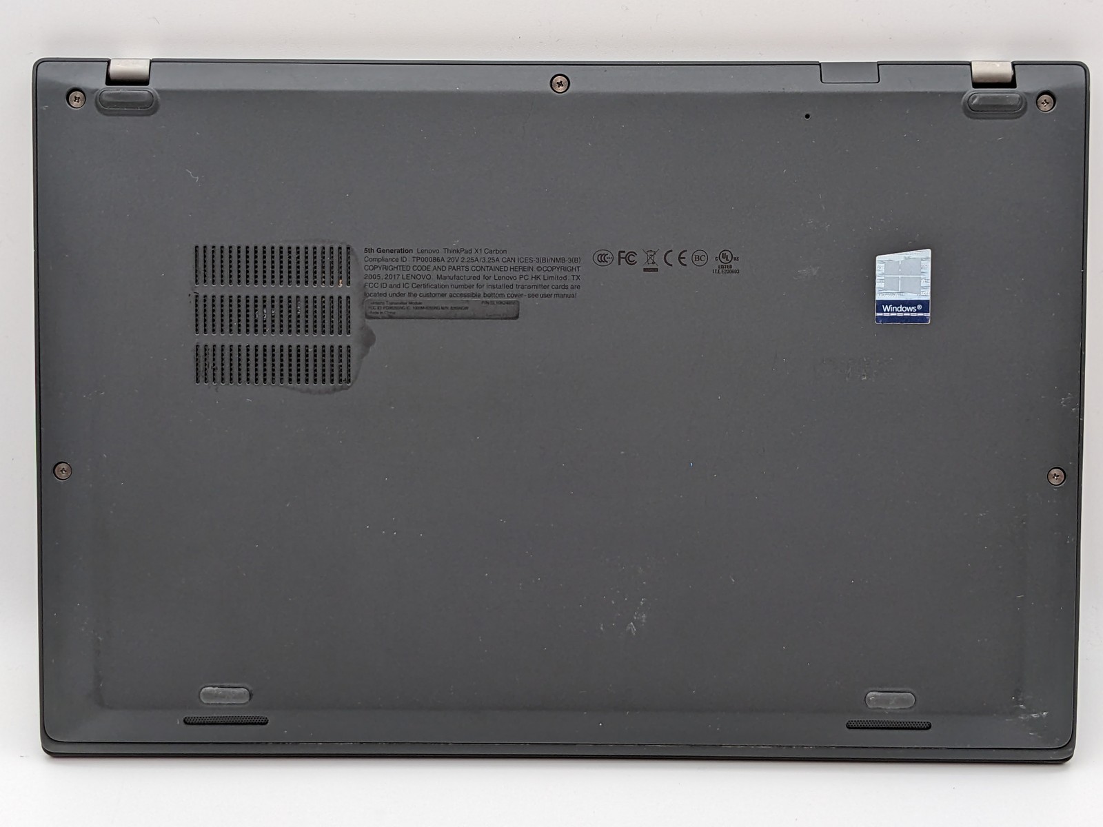 Lenovo Thinkpad X1 Carbon 5th Gen - Kabylake - Type 20HR, 14-Inch Laptop, with Intel Core i7 7th Gen., Windows 10 Pro