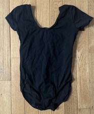 Danskin Childs intermediate 6X/7 Classic cap sleeve black Dan ballet leotard