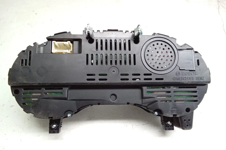 Velocímetro Speedo 13 2013 Mercedes Benz GL450 115K milhas fabricante de equipamento original - Imagem 4 de 4