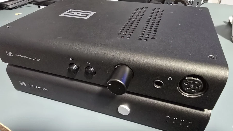Schiit Magnius + Modius Stack - Immagine 3 di 4