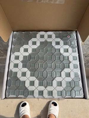 Montage Gray/White Hexagon Geometric Marble & Stone Mosaic Tile Sheet