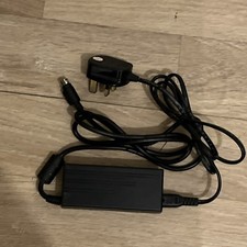 Bewinner Adattatore di Alimentazione 12V 5A, Adattatore di Ricarica per Laptop/Notebook a 4 Pin 60W ad Alte Prestazioni, Alta Tensione di Uscita, Piccola Forma d'onda, Bassa interferenza