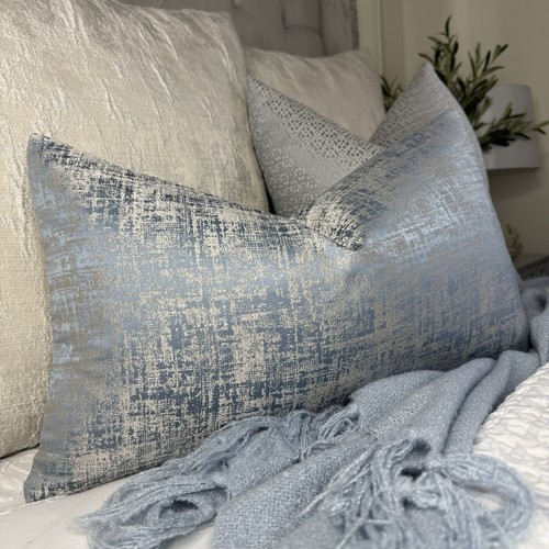 Luxury Blue Cushion Cover, Rectangle Pillow Cover - Designer Pillow Cover Amelie - Picture 9 of 10