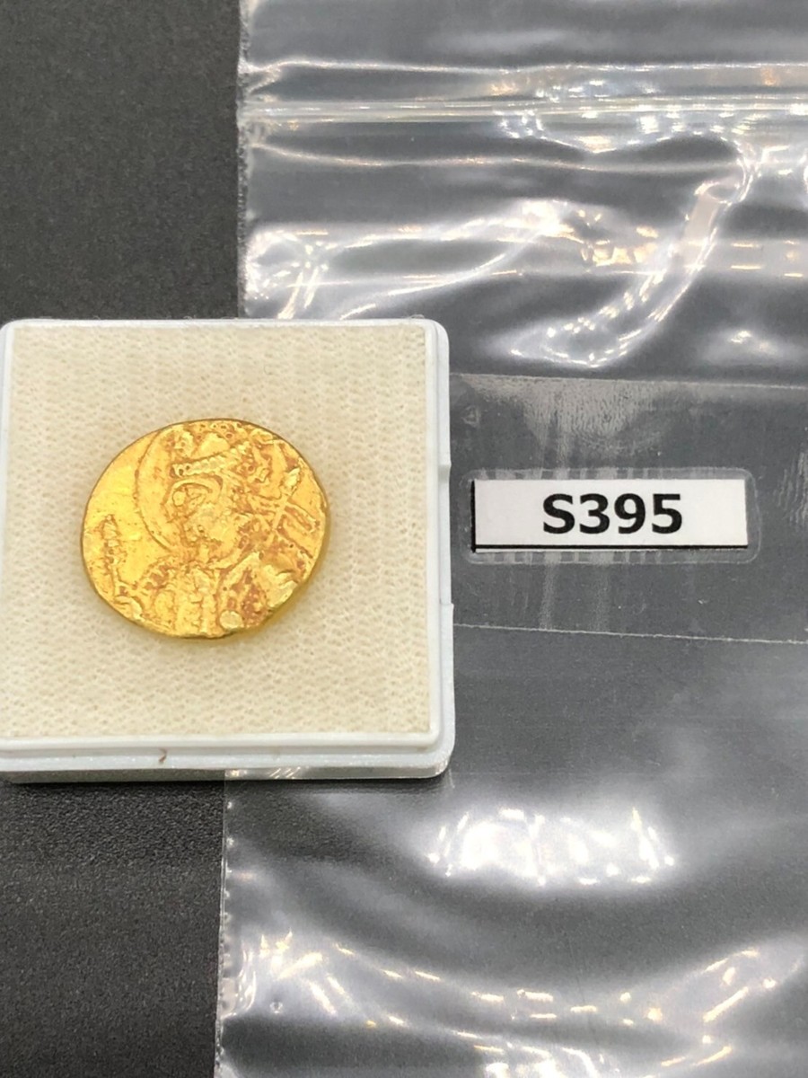 2.72g) Kushan King kaneshka 1st Ancient 18K Solid GOLD COIN