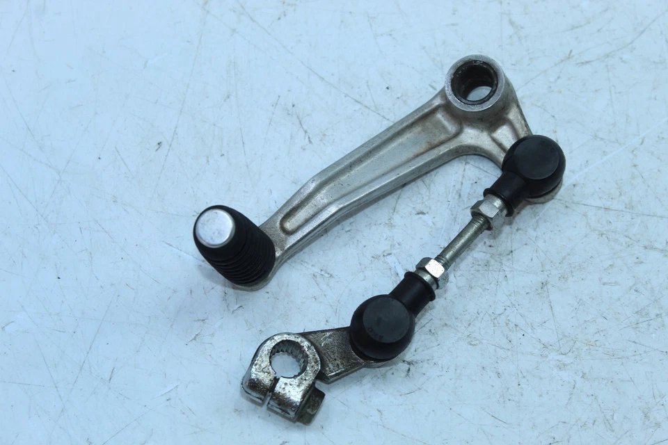 01-06 PEDAL DE CAMBIO DE PALANCA DE CAMBIOS SUZUKI KATANA 600 25600-19C04 25520-47000 Foto 3 de 4