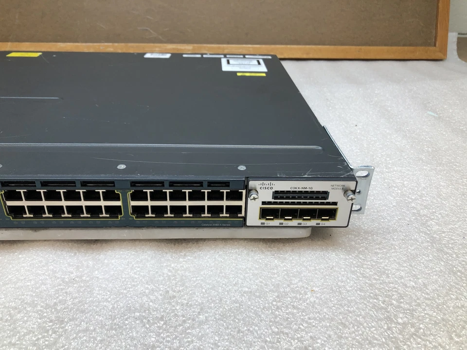 Cisco Catalyst WS-C3560X-48T-S 48-Port Gigabit Ethernet Switch W/C3KX-NM-1G - Image 3 of 4