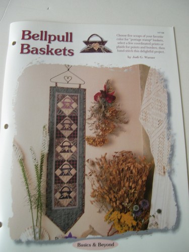 Bell Pull Baskets Quilt Pattern Creative Scrap Quilting w/uncut mylar templates - Picture 2 of 2