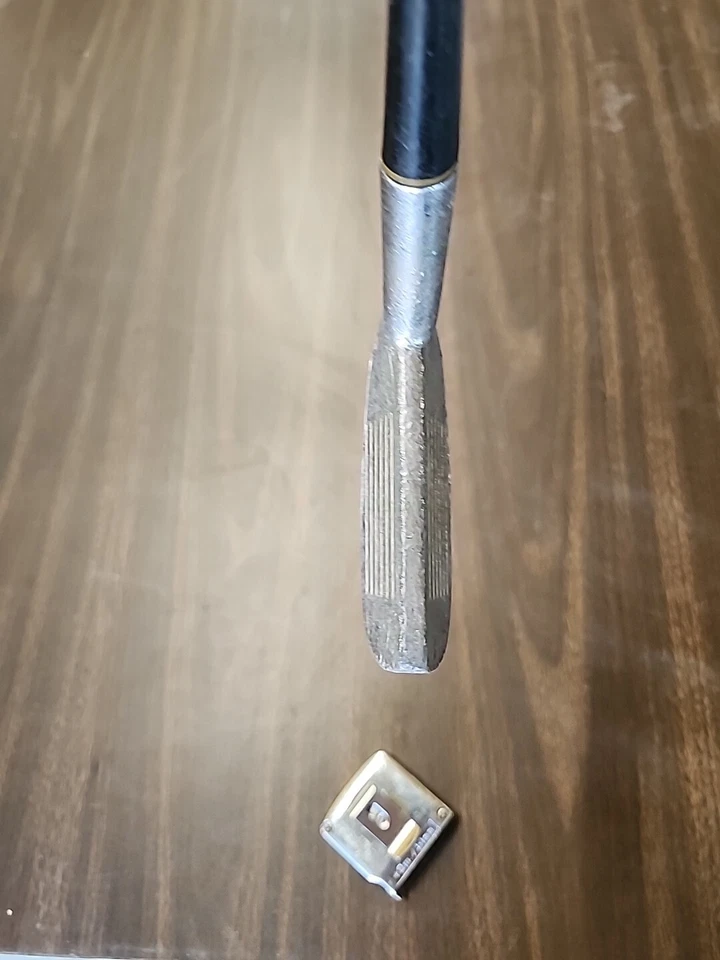 Northwestern 2-Way Chipper / RH / Steel ~36" Shaft / Good Vintage Grip - Image 4 of 4