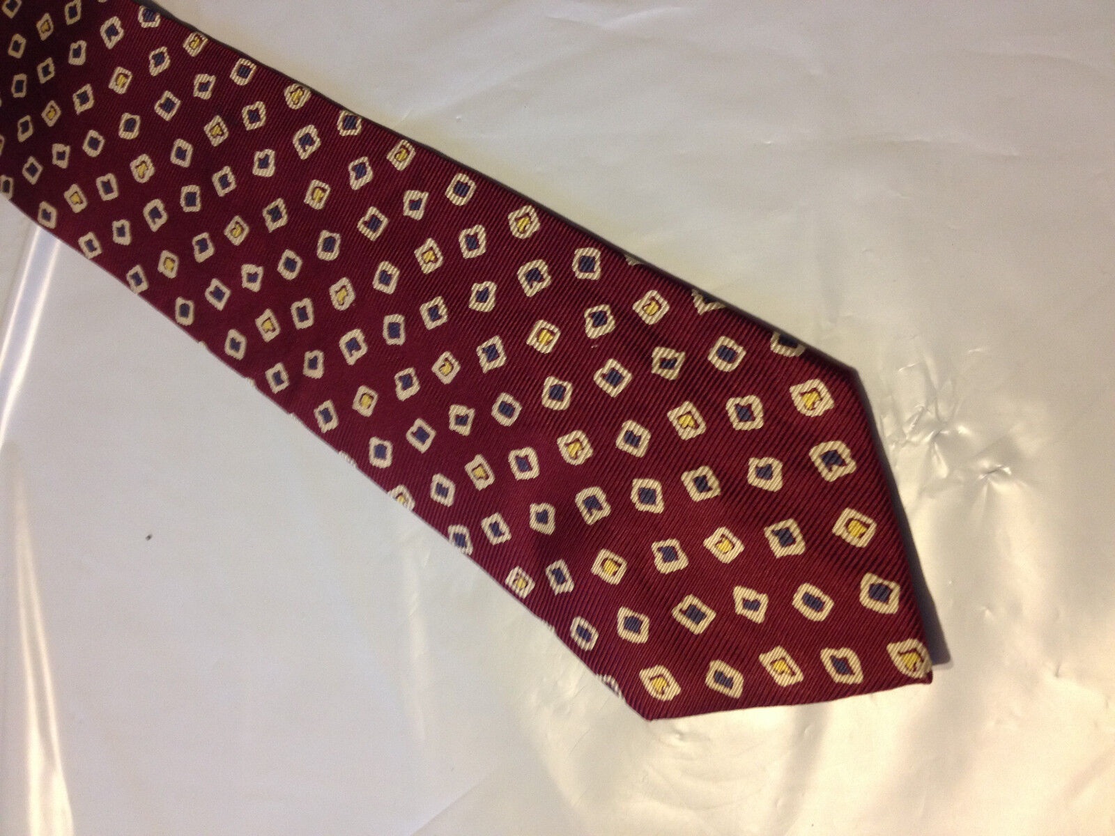 Red White Gray SILK Tie Necktie FIFTH AVENUE  (10558)