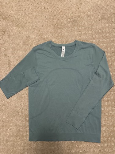 Lululemon Swiftly Relaxed Longsleeve. Größe 8. Farbe: CRBU (Crater Blue)