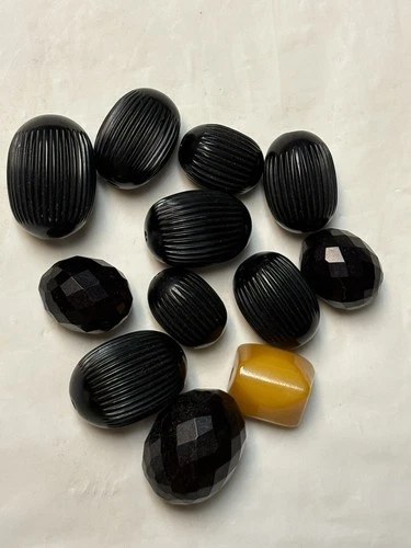 Vintage Lot Bakelite Carved Faceted & Smooth Jewelry Beads