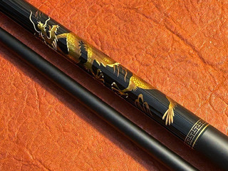 HCTQ Dragon pool cue with Glass Fiber Carbon Shaft. Uni Loc Joint.