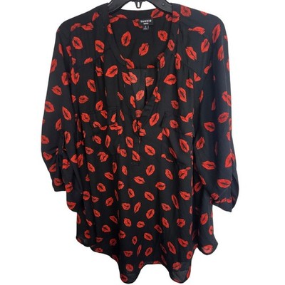 Torrid Harper Kiss Print Top Size 3X Coquette Lip Print Date Night Going Out